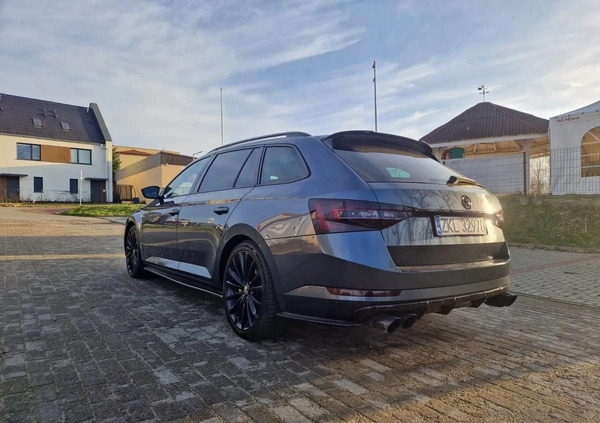 Skoda Superb cena 120000 przebieg: 111600, rok produkcji 2017 z Koluszki małe 106